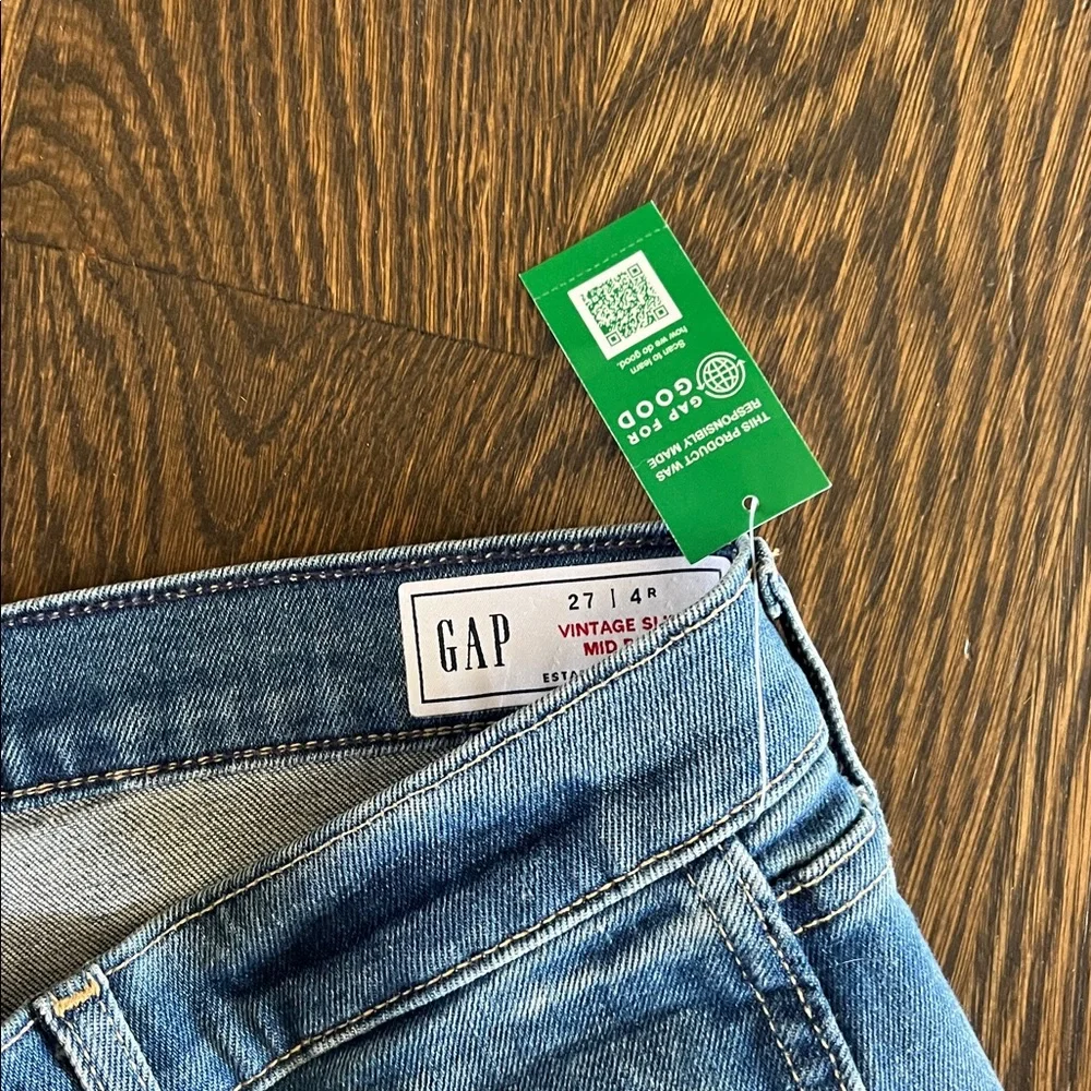 NEW GAP 27 4R Mid Rise Vintage Slim Jeans in Light Blue stretch raw edge - Picture 3 of 9